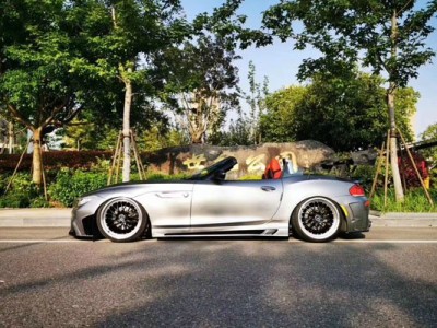 Exquisite posture BMW Z4 stancenation trendy posture