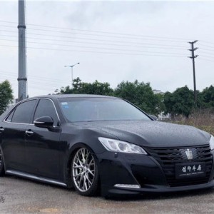 Japanese style is king, stylish design Toyota Crown Stance Nation